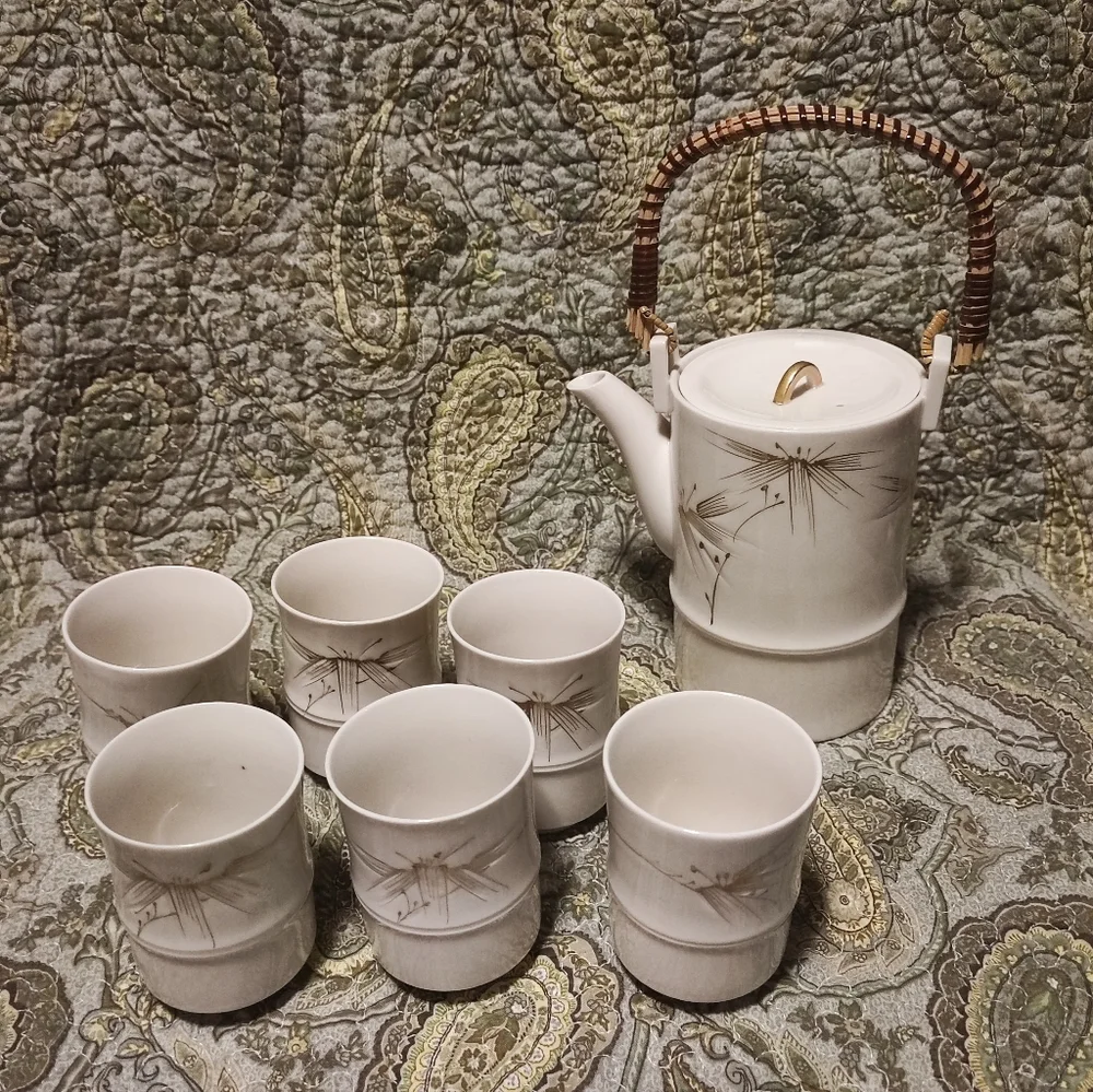 8 Piece Japanese Asian Vintage Green Tea Sake Set 1950's 1960's 6 Cups Bamboo
